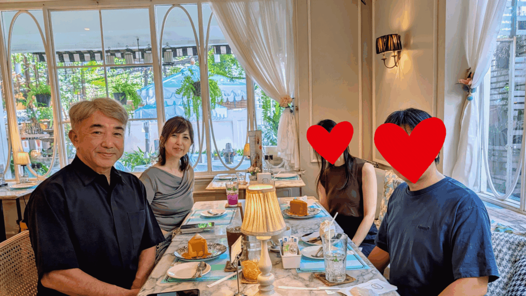 バンコクトンローのレストランでバンコク駐在員さんのご成婚お祝い会を行いました